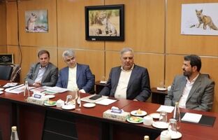 دیدار نوروزی مدیر عامل و عضو هیات مدیره صبانور با دکتر ملانوری استاندار همدان ودکتر رنجبرزاده رئیس مجمع نمایندگان استان همدان