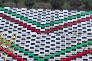 جانی تازه بر کالبد معابر منطقه یک با جلوه‌گریِ پرچم سه رنگ ایران