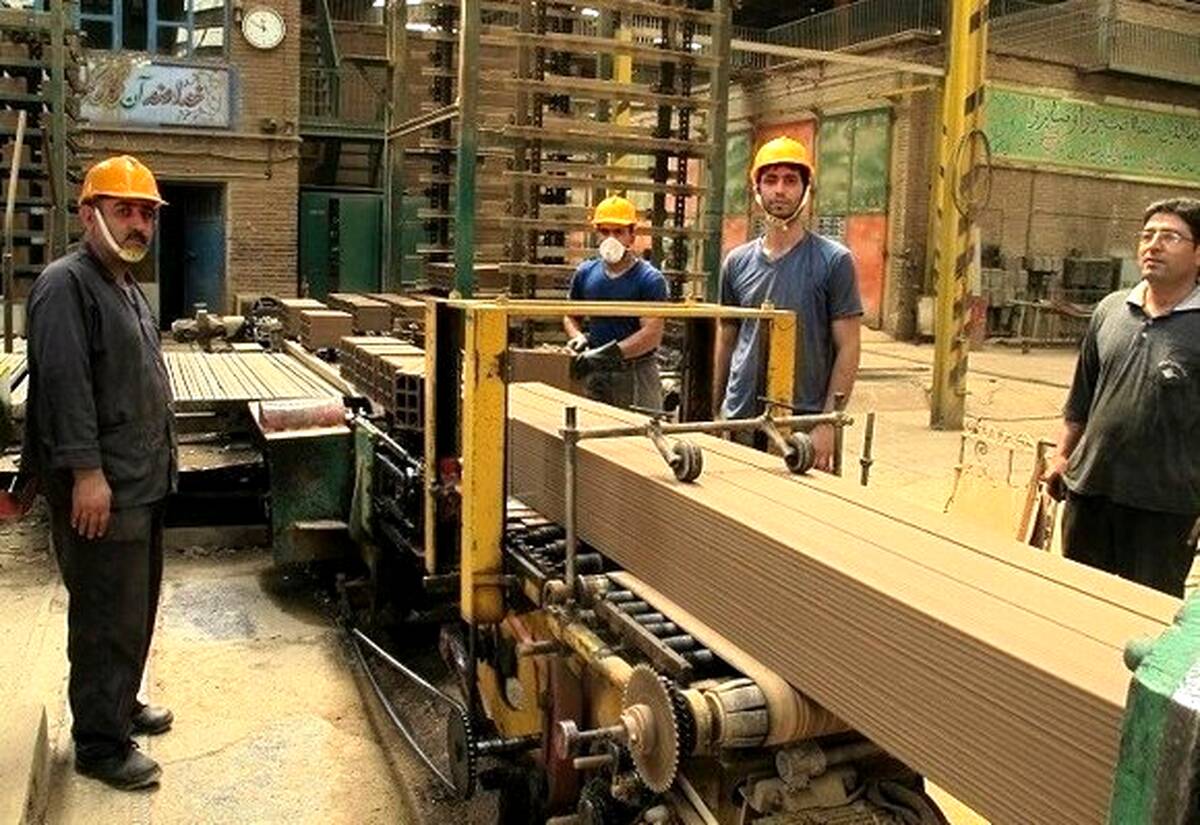سرکوب دستمزد در صنایع موجب افزایش مشاغل غیررسمی شد