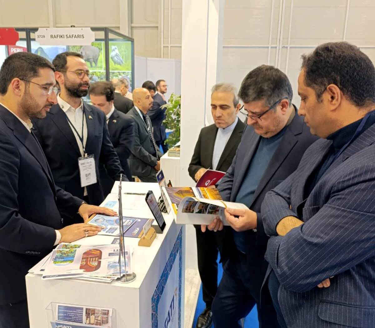 بازدید سرکنسول ایران در استانبول از پاویون گردشگری کشورمان در EMITT 2026