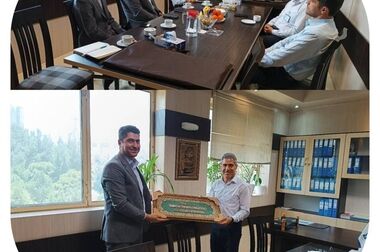 دیدار مدیر بیمه دی در اصفهان از جانباز ۷۰ درصد و خانواده شهدای تیران و کرون