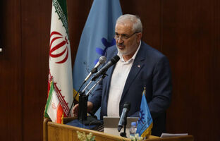  آخرین وضعیت اجرای بخشنامه واردات خودرو از زبان وزیر صمت/ آن‌هایی که منافع‌شان به خطر می‌افتد، انتقاد می‌کنند/ ایرانیان خارج از کشور هم می‌توانند خودرو وارد کنند