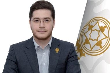 نواخته شدن زنگ آغاز معاملات بورس تهران به مناسبت سی‌امین سال عرضه سهام پارس دارو