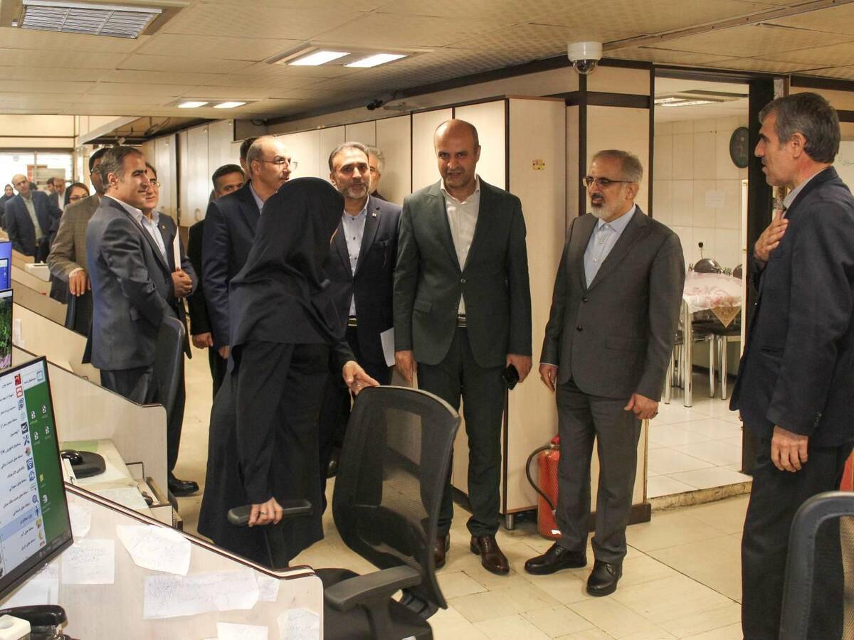 قدردانی از سعه صدر و روحیه بالای کارکنان بانک مسکن در شرایط حساس کشور/ کوچکترین خللی در مسیر خدمت رسانی به مشتریان بانک مسکن ایجاد نشد