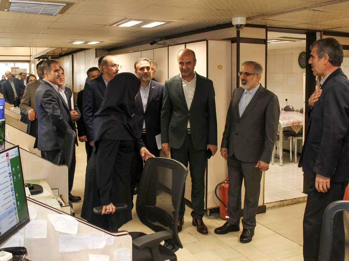 قدردانی از سعه صدر و روحیه بالای کارکنان بانک مسکن در شرایط حساس کشور/ کوچکترین خللی در مسیر خدمت رسانی به مشتریان بانک مسکن ایجاد نشد