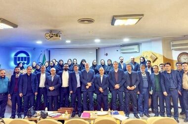 عملیات اجرایی استادیوم ۱۰ هزار نفری چادرملوی اردکان آغاز شد