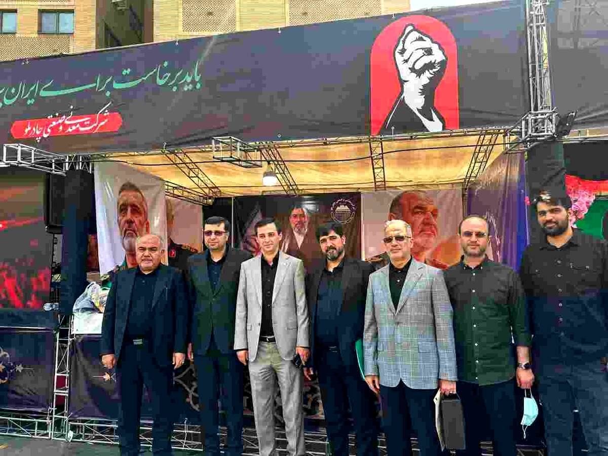 برپایی موکب پذیرایی شرکت چادرملو برای زائران مراسم تشییع رهبر شهید انقلاب