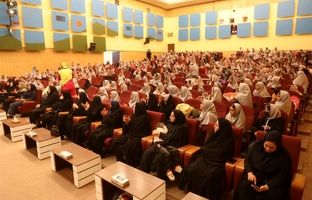 برگزاری جشن یلدا برای دانش آموزان بافقی