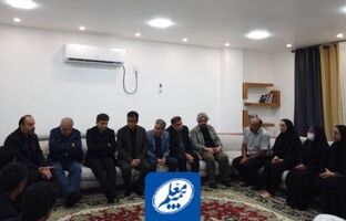 دیدار مدیرعامل بیمه معلم با خانواده شهدای دانش‌آموز در میناب