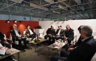 بازدید جانشین پلیس امنیت اقتصادی فراجا از غرفه فولاد اقلید پارس در نمایشگاه متافو