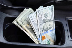 صنایع خودرویی به تنهایی 15 درصد از کل ارز اقتصاد کشور را گرفتند