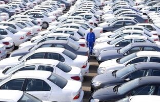  افزایش قیمت خودرو در بازار تا ۲۰۰ میلیون/ زمان مناسبی برای معامله نیست