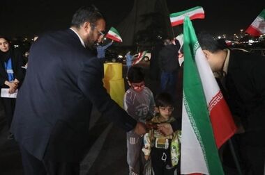 تجلیل از پیشکسوتان عرصه اطلاع‌رسانی در نشست «کنشگران ارتباطی و رسانه» منطقه ۹