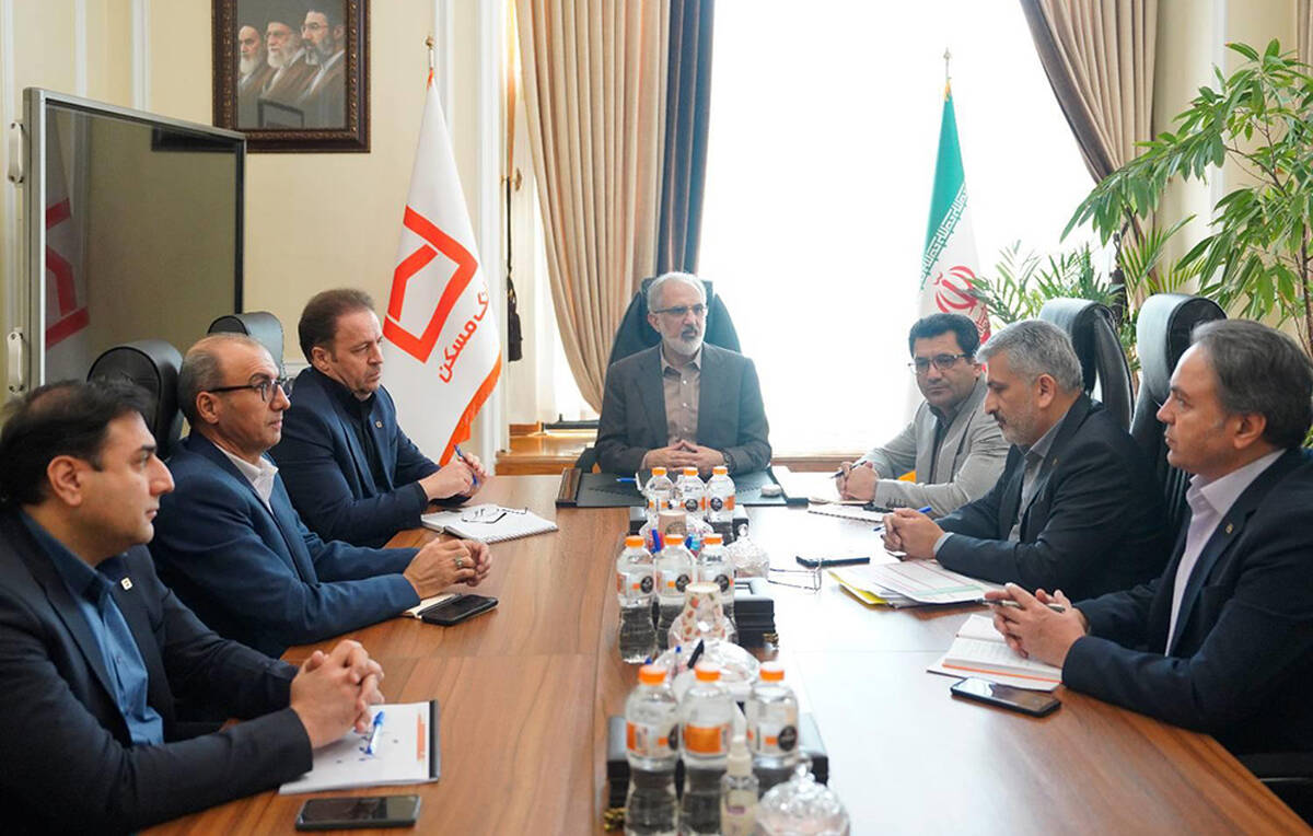  مدیرعامل بانک مسکن: امور شعب و بازاریابی، موتور محرکه تحقق اهداف کلان بانک/ فلسفه وجودی ستاد حمایت از شعب است