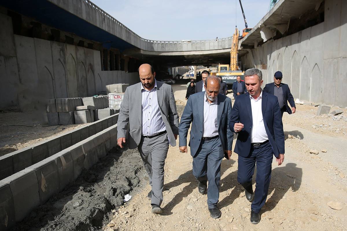 بازدید میدانی معاون شهردار تهران از پروژه‌های عمرانی و گردشگری منطقه ۵