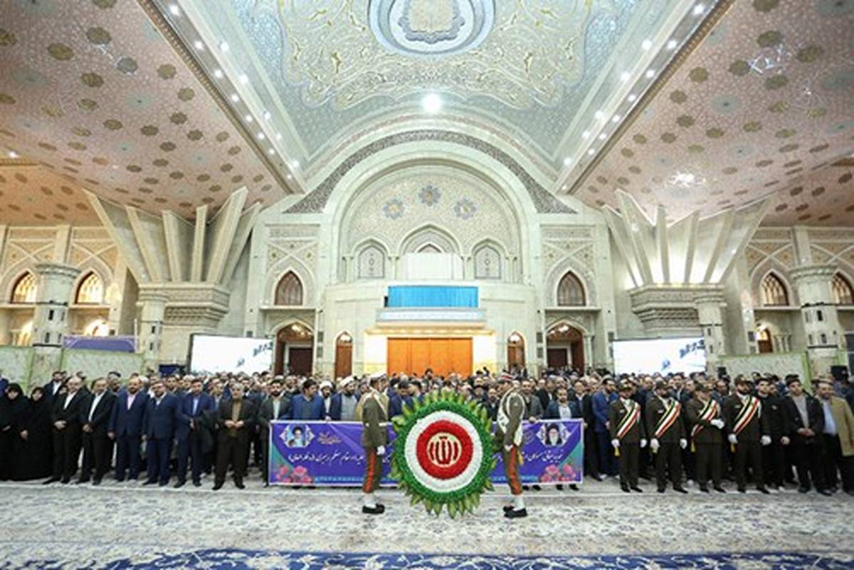 تجدید میثاق مدیران و کارکنان بانک سپه با آرمان‌های امام خمینی(ره) و رهبر معظم انقلاب 