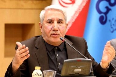 دریافت تندیس و لوح افتخار  شرکت برتر در پدافند غیرعامل منطقه پارس جنوبی 