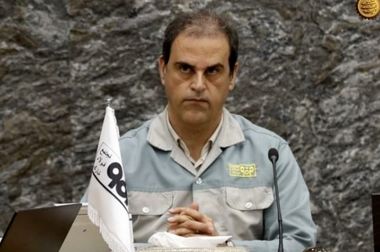 بازدید وزیر صمت و هیئت همراه از بزرگ‌ترین نیروگاه‌ خورشیدی کشور