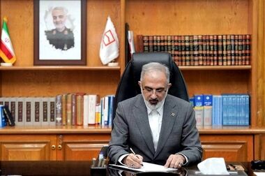 ادای احترام مدیرعامل بانک مسکن و هیات همراه به مقام شهدا/تاکید دکتر خورسندیان بر تلاش در جهت سربلندی ایران اسلامی