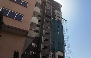 اجرای عملیات گسترده مقاوم‌سازی و نوسازی ساختمان‌های آسیب‌دیده جنگ در منطقه ۲