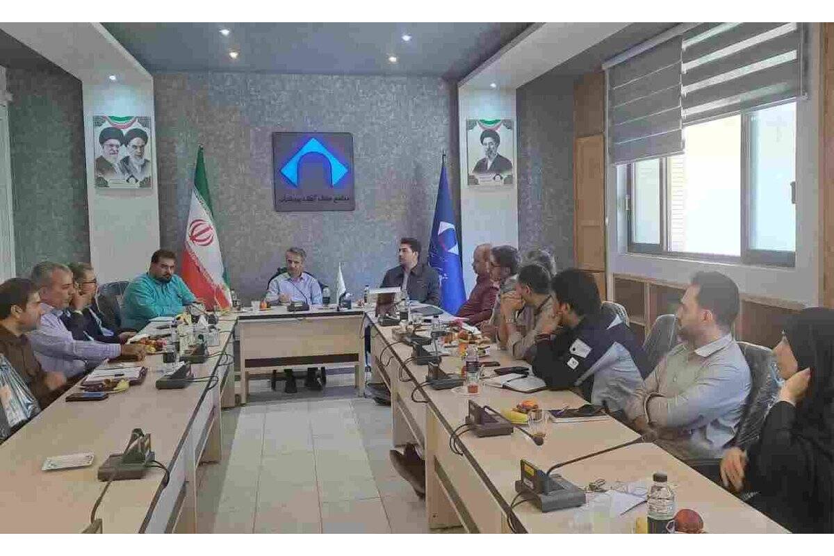بازدید نماینده ستاد تسهیل و رفع موانع تولید شهرستان فلاورجان از مجتمع سنگ آهک پیربکران