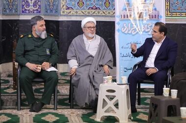 اعزام ۳۵ جهادگر برای خدمت به زائران اربعین / بیش از ۲۰ تن کیسه زباله و ده‌ها مخزن از عمود ۱ الی ۵۰۰ در طریق توزیع می‌شود