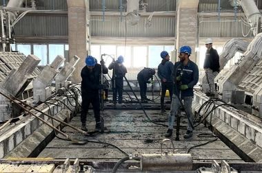 بازدید دانش‌آموزان مدارس جاجرم و سنخواست از شرکت آلومینای ایران