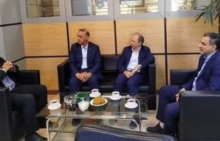 بازدید نماینده گناباد و بجستان از شعبه مشهد بانک توسعه صادرات ایران