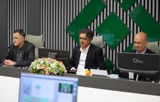 دومین کافه کتاب پژوهشکده بیمه با بررسی و نقد کتاب "درس آموخته‌های ارزیابی خسارت در بیمه‌های مهندسی 