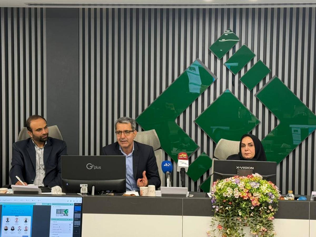 بازنگری در آیین‌نامه خسارت و بهره‌گیری از فناوری‌های نوین محور تأکید کارشناسان بیمه در پژوهشکده بیمه